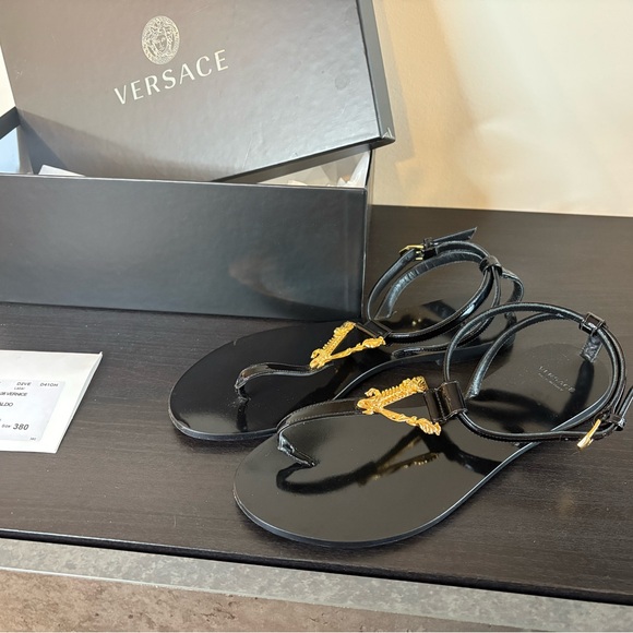Versace Virtus black flats - Picture 2 of 4